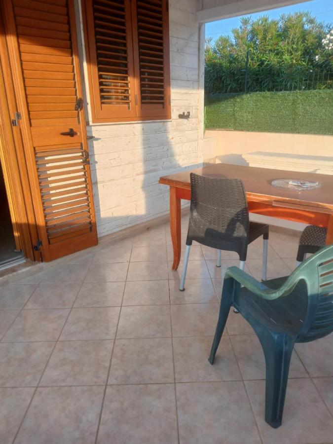 Da Franco E Emilia Apartment ออสตูนี ภายนอก รูปภาพ